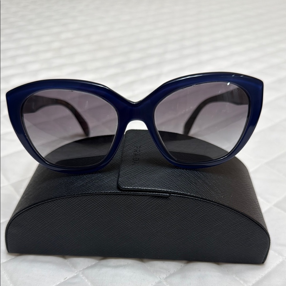 PRADA Cateye Chic Blue Sunglasses